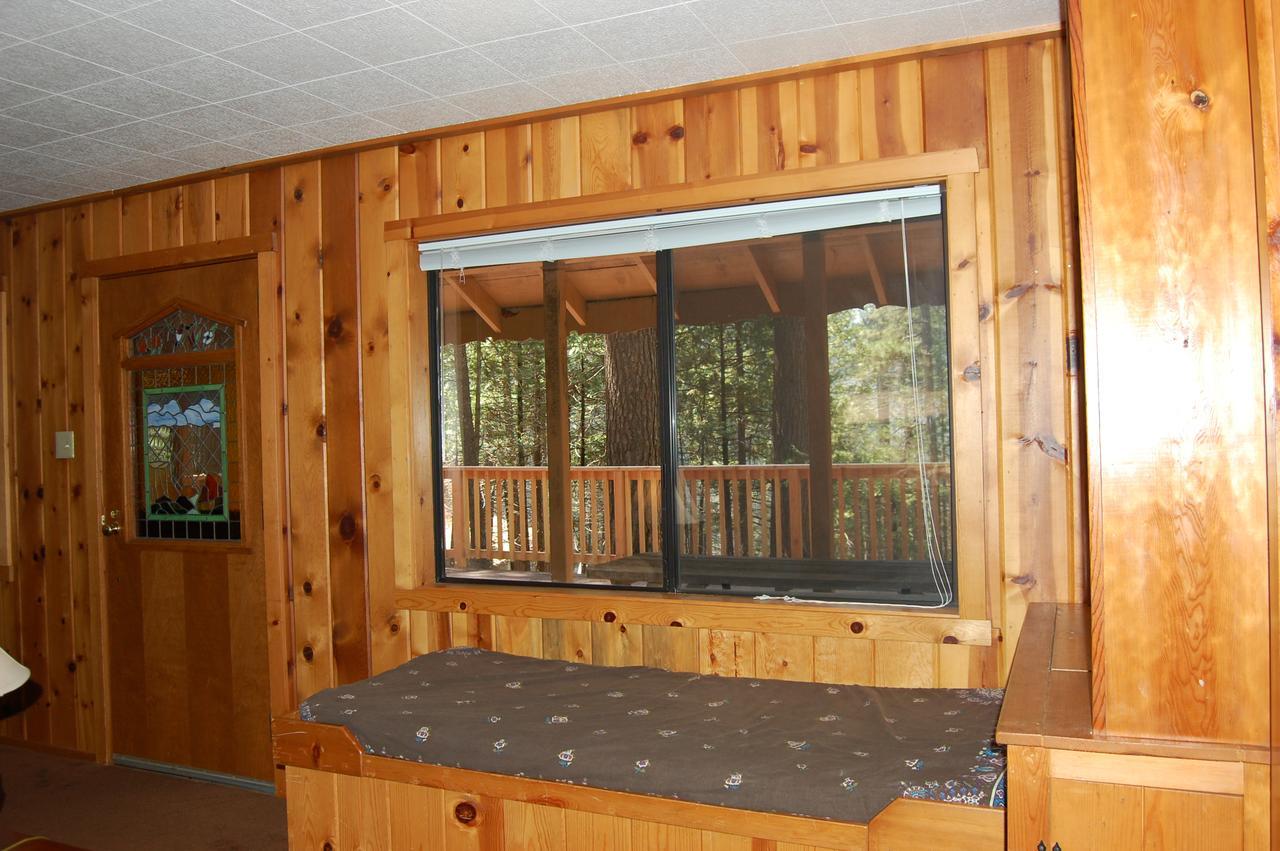 9s Pine South Wawona