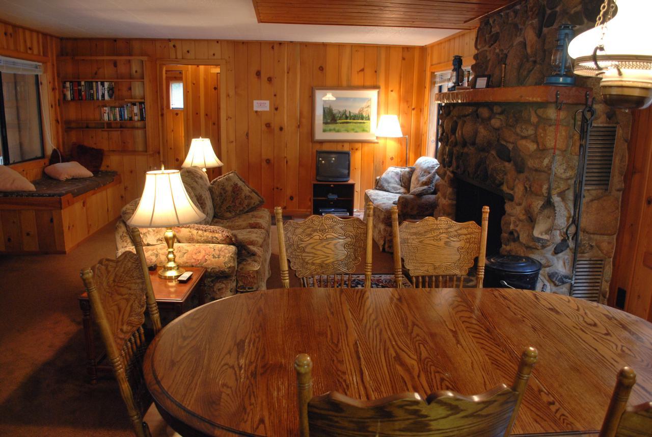 9s Pine South Wawona